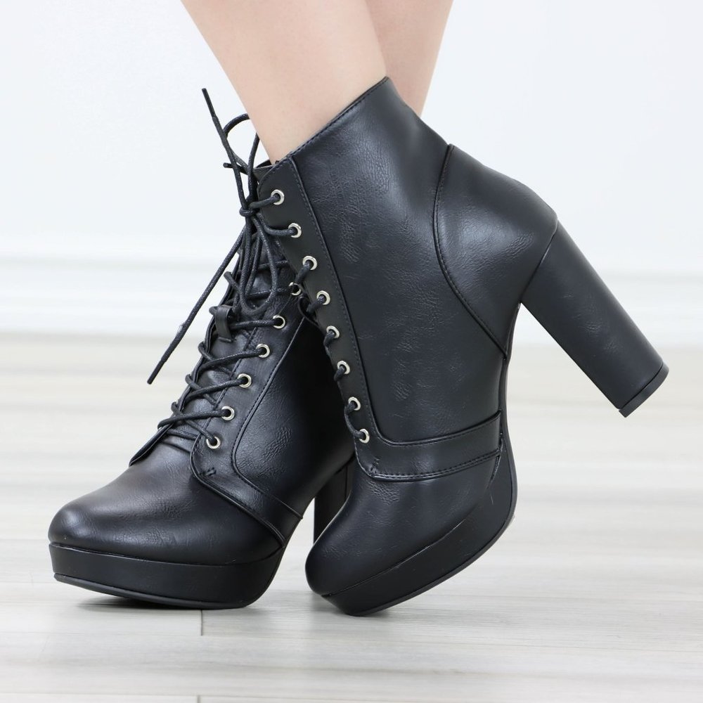 Black Ankle Boots Chunky Lug Block Heel Synthetic Leather Round Toe - Picture 8 of 12